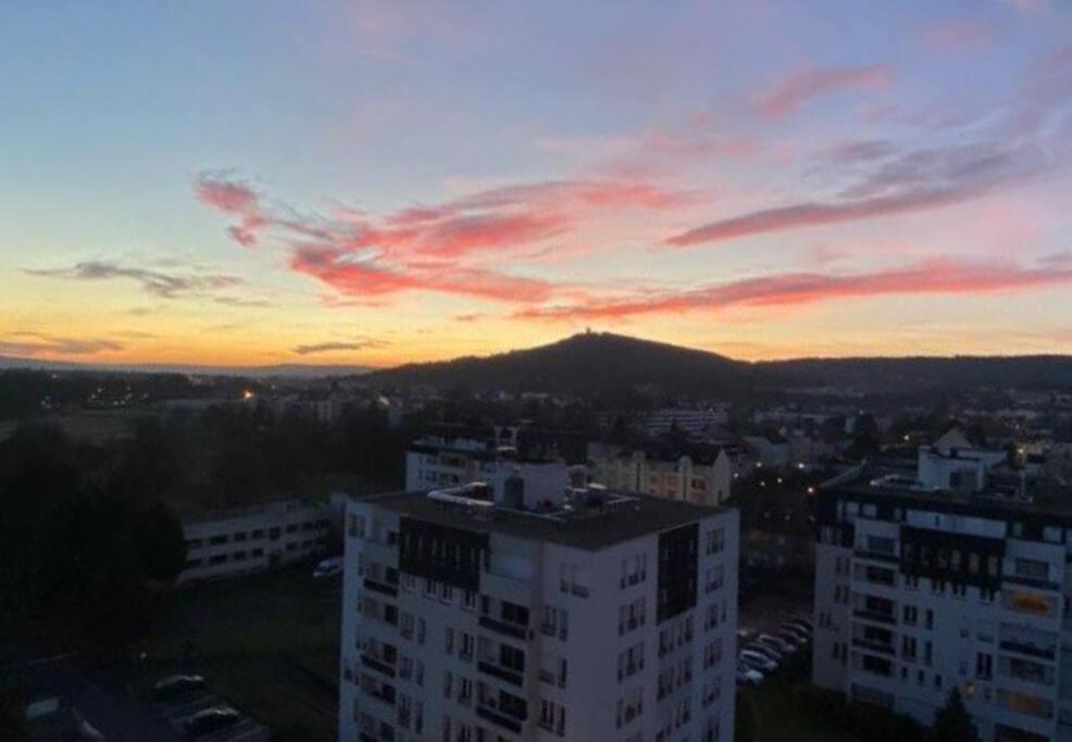 F2 65M2 Parking Prive Avec Une Belle Vue Metz Zewnętrze zdjęcie
