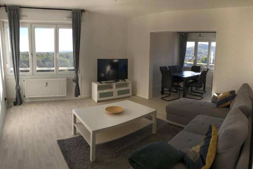 F2 65M2 Parking Prive Avec Une Belle Vue Metz Zewnętrze zdjęcie